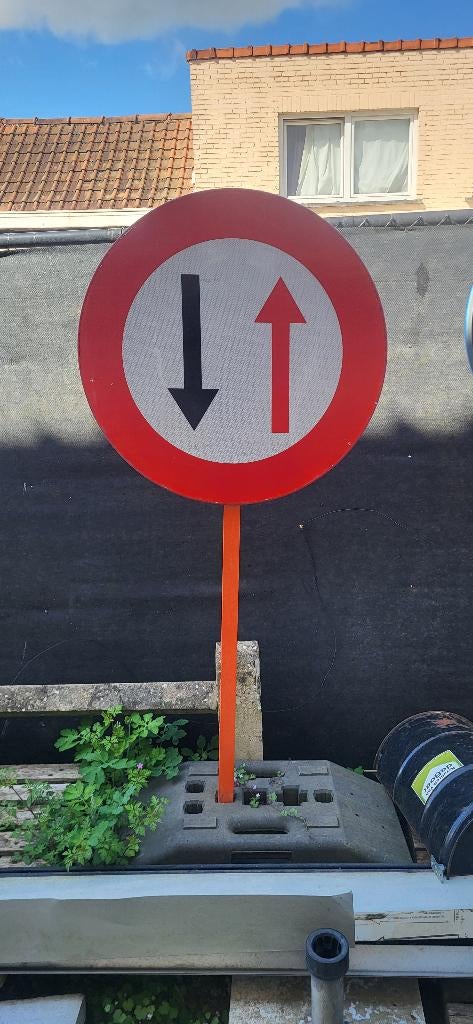 Verkeersborden, Doe-het-zelf en Bouw, Overige Doe-Het-Zelf en Bouw, Zo goed als nieuw, Ophalen