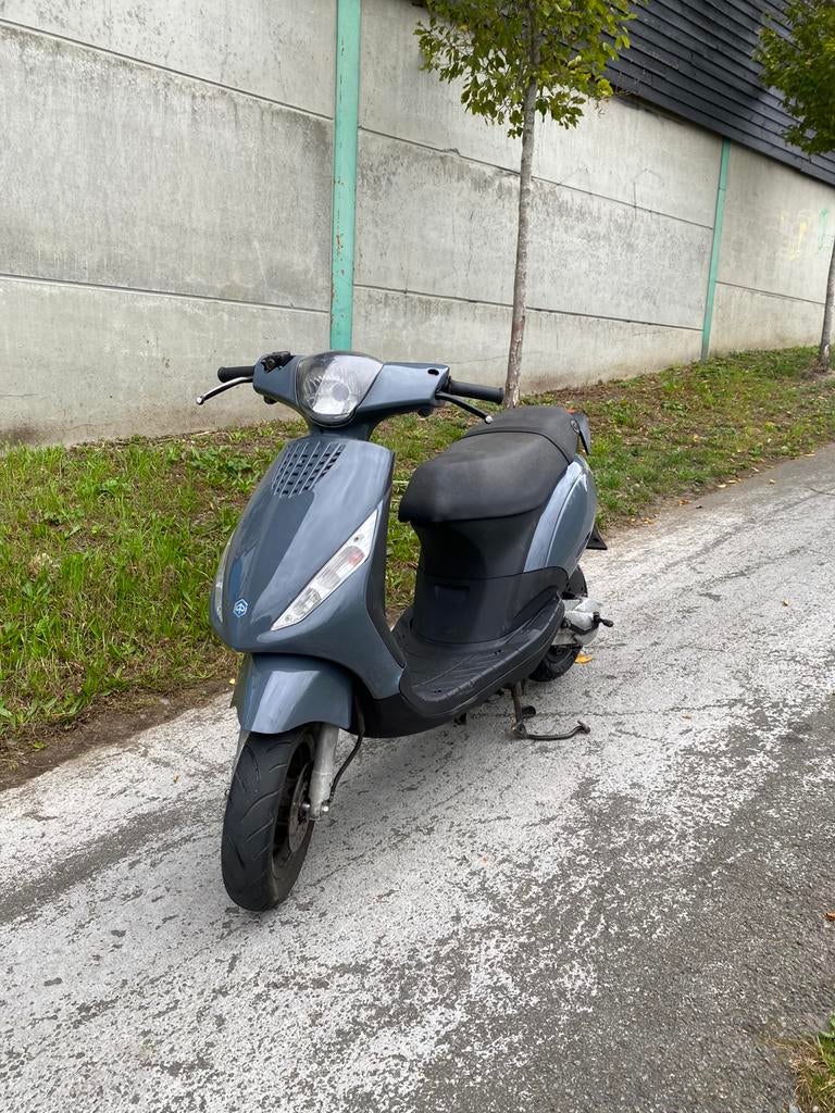 Piaggio Zip 2T | A klasse, Fietsen en Brommers, Ophalen, Zip, Klasse A (25 km/u), Zo goed als nieuw