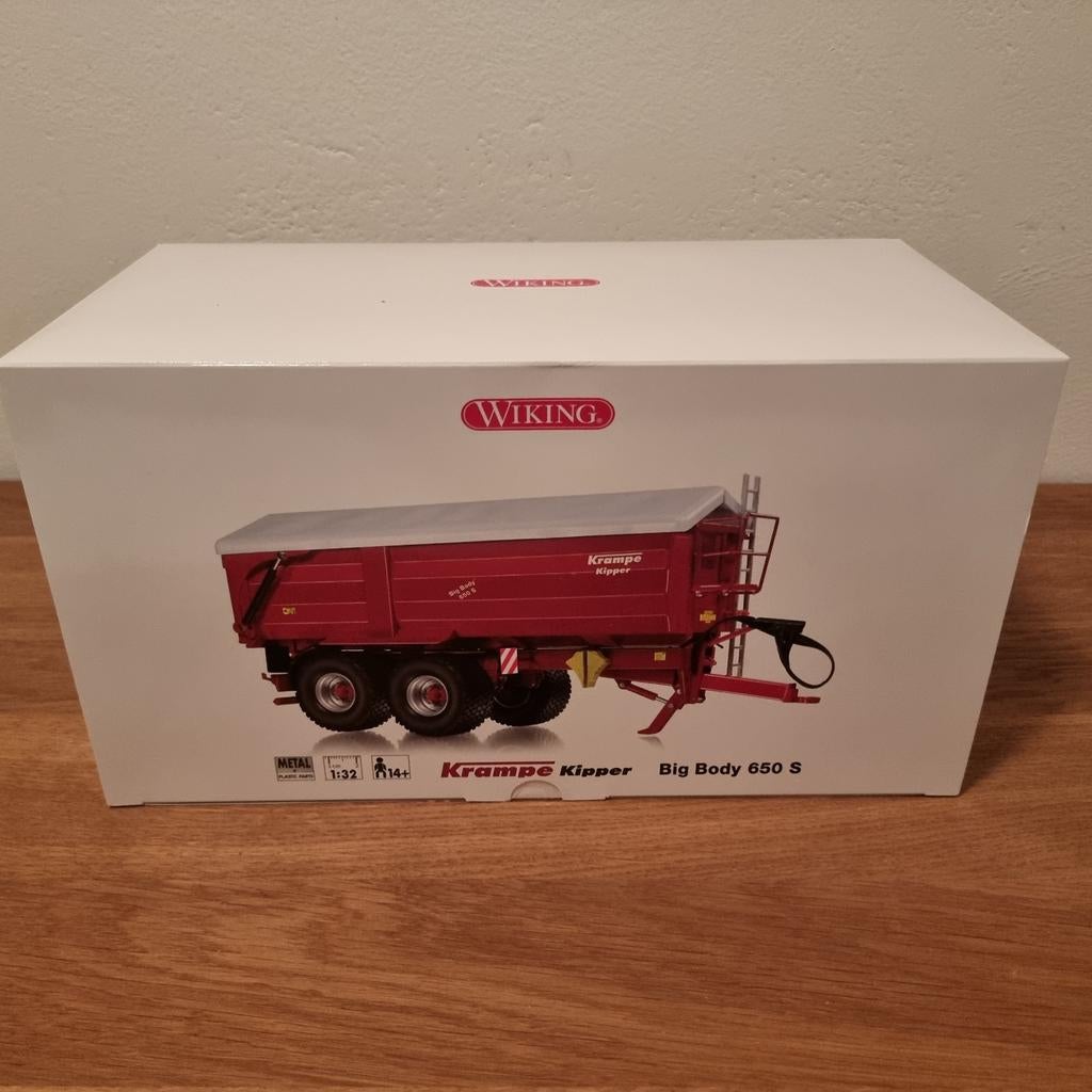 Big Body Cramp 650 S Wiking, Hobby & Loisirs créatifs, Voitures miniatures | 1:32, Enlèvement ou Envoi, Neuf, Tracteur et Agriculture