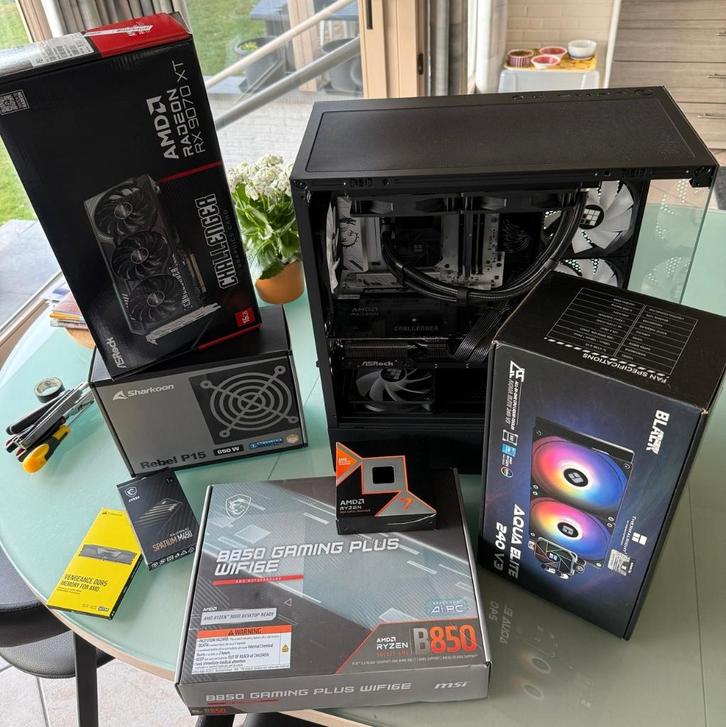 Ultieme Game PC: Ryzen 7 9800x3d,16GB ram,1TB SSD, RX 9070XT, Computers en Software, Desktop Pc's, Nieuw, 4 Ghz of meer, HDD, SSD