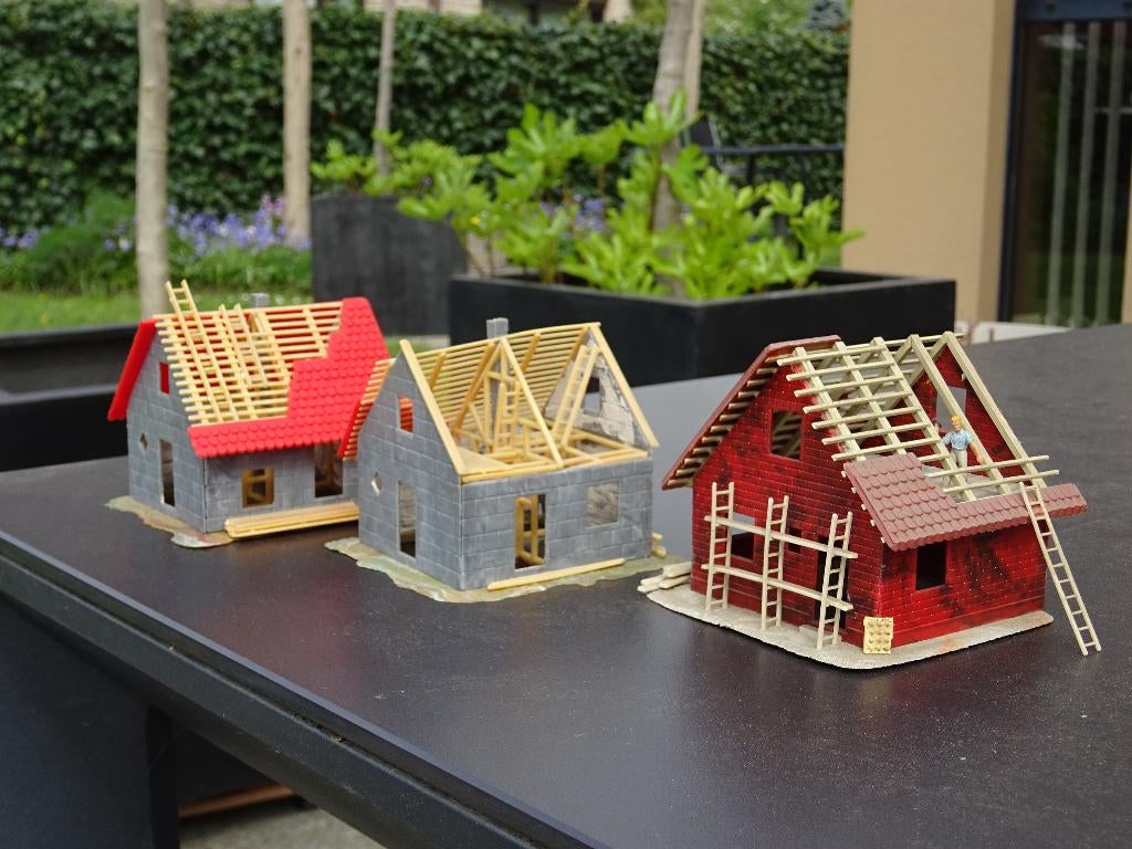 Ensemble de maisons en construction à l'échelle HO, Enlèvement ou Envoi, Comme neuf, Pont, Tunnel ou Bâtiment