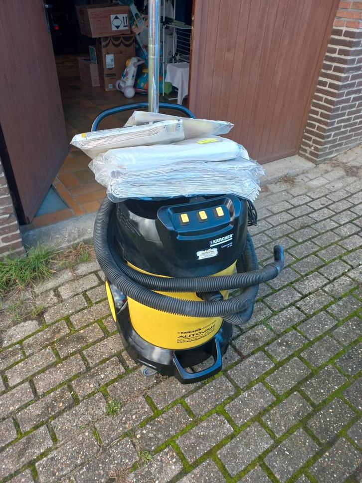 Karcher nt 70/3 stof/ waterstofzuiger, Electroménager, Aspirateurs, Utilisé, Aspirateur d'eau, 2000 watts ou plus, Réservoir, Enlèvement