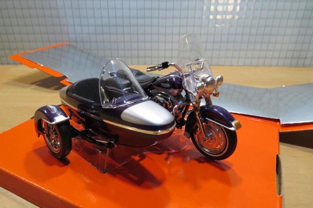 Harley Davidson sidecar zijspan FLHRCI 2001 1:18 (11), Enlèvement ou Envoi, Neuf, Moteur, Maisto