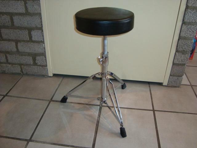 Tabouret à broche (tambour) Dimavery DT-70 (nouveau), Musique & Instruments, Instruments | Accessoires, Neuf, Batterie ou Percussions