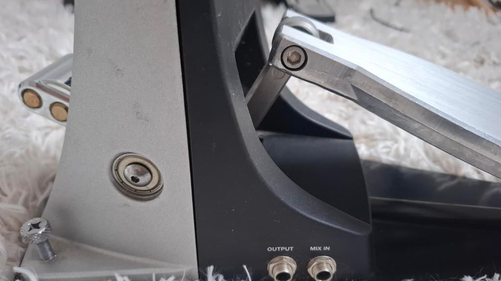 Roland KT10 electric bassdrum, Musique & Instruments, Batteries & Percussions, Enlèvement, Roland