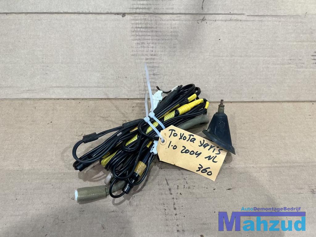 TOYOTA YARIS P1 antenne voet + kabel 1999-2005, Info@toyota.co.jp, Gebruikt, Toyota Motor Corporation, Toyota-Cho 1
471-8571  Toyota City