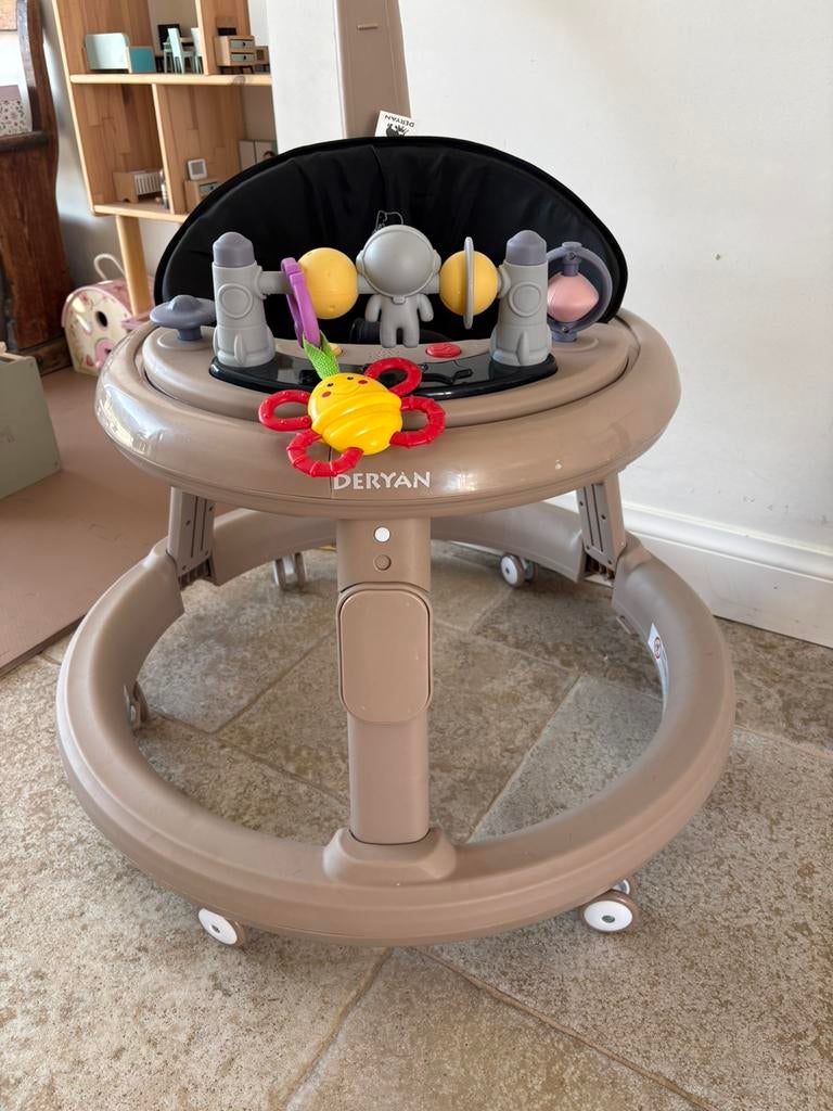 Deryan loopstoel, Ophalen, Zo goed als nieuw