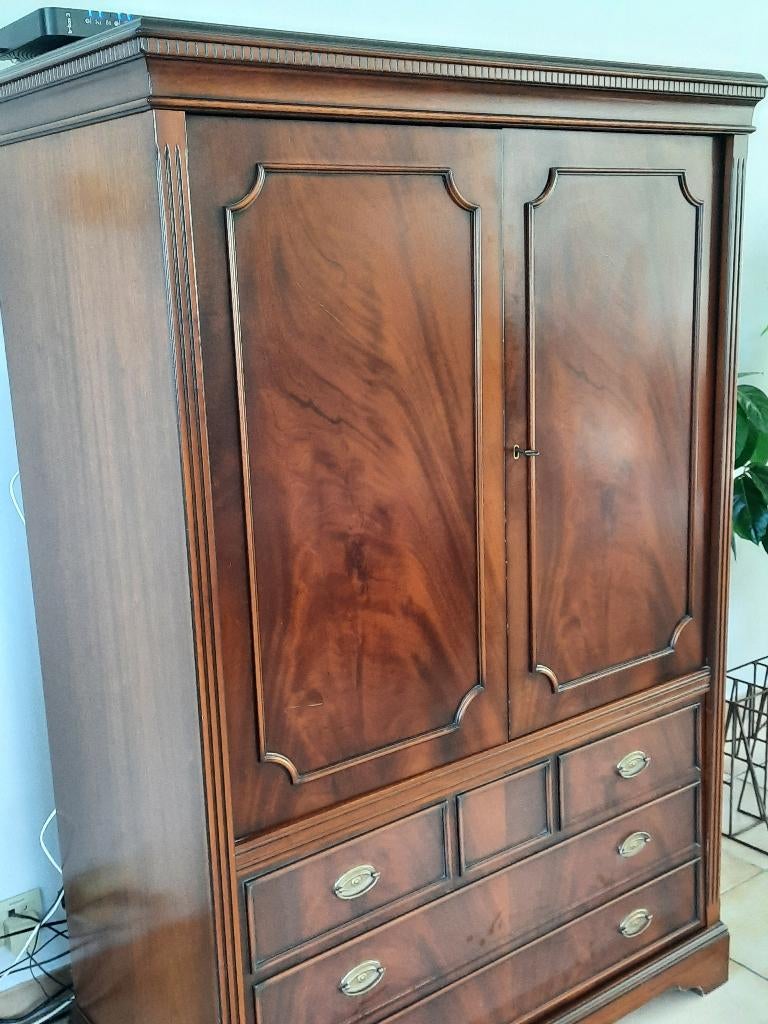 Stijlvol TV meubel - kast, Ophalen, Gebruikt, Klassiek notenhout, 100 tot 150 cm