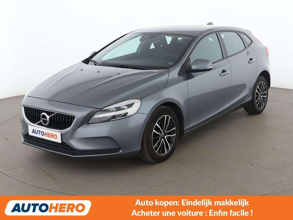 Volvo V40 2.0 T2 Momentum (bj 2019), Auto's, Bluetooth, Gebruikt, 1969 cc, 1546 kg