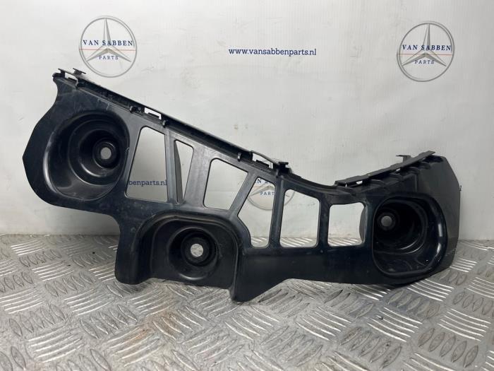 Support pare-chocs arrière gauche d'un Mercedes CLA, Autos : Pièces & Accessoires, Carrosserie & Tôlerie, Mercedes-Benz, Utilisé