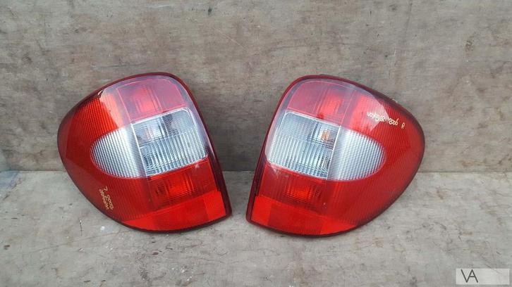 Achterlicht rechts Dodge ramvan Chrysler Voyager 00 - 07 €75, Auto-onderdelen, Verlichting, Chrysler, Gebruikt, Ophalen of Verzenden