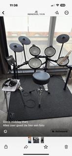 Roland, Muziek en Instrumenten, Ophalen, Zo goed als nieuw, Roland