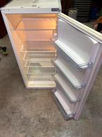 Frigo encastrable h120, Classe énergétique A ou plus économe, 85 à 120 cm, Sans bac à congélation, Enlèvement