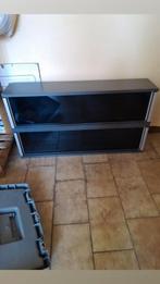 2 hangkastjes L 98,h26,D20 met glazen deurtjes 5euro stuk, Ophalen, Gebruikt