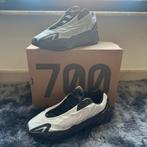 Yeezy 700, Kleding | Heren, Schoenen, Verzenden, Zo goed als nieuw, Sneakers, Adidas Yeezy