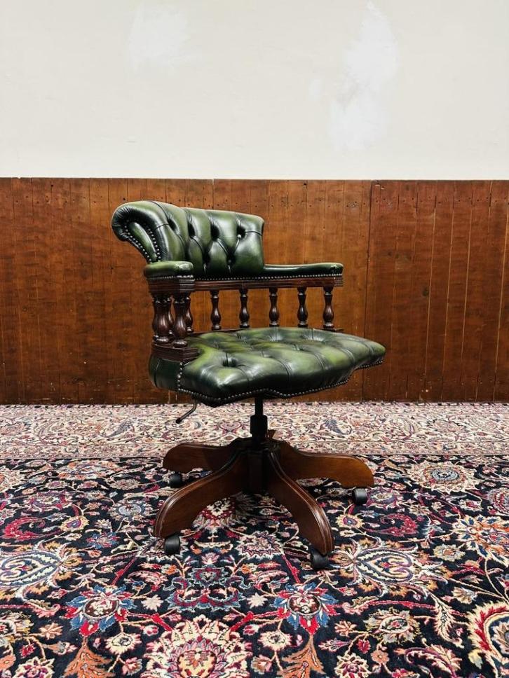 Klassiek Engels Chesterfield Bureaustoel, Antiek en Kunst, Antiek | Kantoor en Zakelijk, Ophalen of Verzenden
