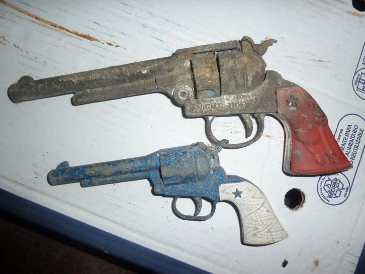 2x oud speelgoed, Antiek en Kunst, Antiek | Speelgoed, Ophalen of Verzenden