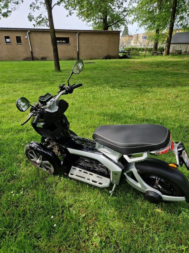 Goodyear EGO 2, Fietsen en Brommers, Brommers | Tomos, Zo goed als nieuw, Klasse B (45 km/u), Ophalen