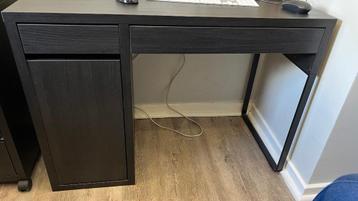 IKEA MICKE bureau (Bruin-Zwart) beschikbaar voor biedingen