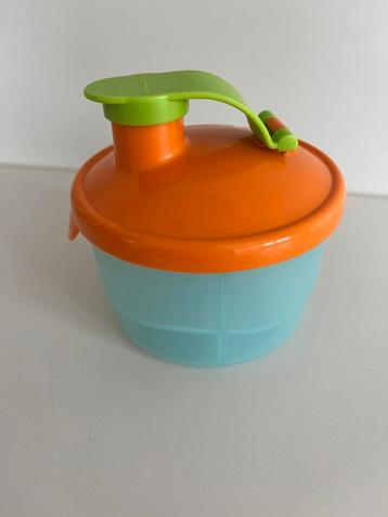 Nieuw! Melkpoeder verdeeldoosje  van Tupperware beschikbaar voor biedingen