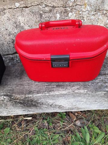 Beautycase Samsonite rouge avec serrure, Rouge, Avec serrure, Enlèvement, Utilisé