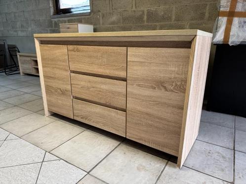 Modern eiken-look dressoir van JYSK – veel opbergruimte!, Huis en Inrichting, Kasten | Dressoirs, Gebruikt, 100 tot 150 cm, 25 tot 50 cm