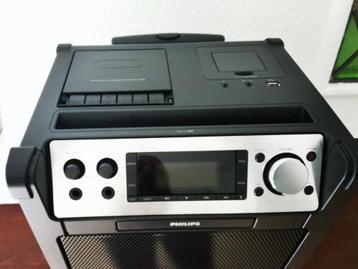 Philips Boombox, tape, CD, mp3, Ipod, microphone, trolley. 