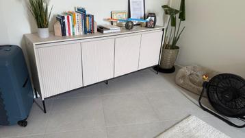 Dressoir in perfecte staat, geen schade  beschikbaar voor biedingen