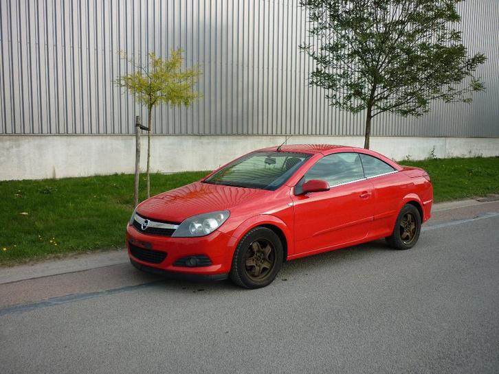 Astra 1.6i TwinTop Cabrio, Airco, Autos, Opel, Entreprise, Achat, Astra, ABS, Airbags, Air conditionné, Ordinateur de bord, Verrouillage central