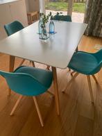 Eetkamer set: tafel en 4 stoelen, Ophalen, Zo goed als nieuw