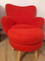 Rode zetel met voetbank, Huis en Inrichting, Fauteuils, Ophalen, Hout, Gebruikt, 75 tot 100 cm