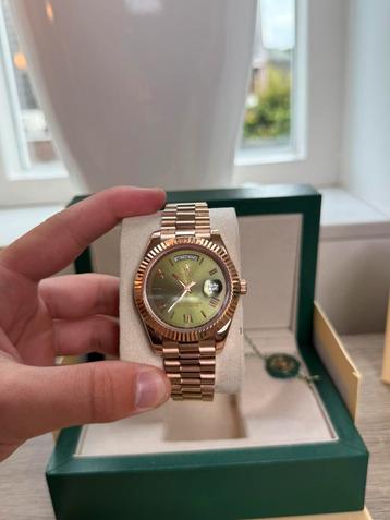 Rolex Daydate 40MM Olive green dial beschikbaar voor biedingen