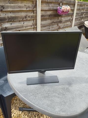 Computer scherm beschikbaar voor biedingen