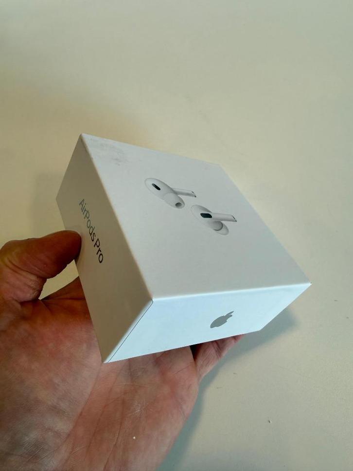 Apple AirPods Pro (2de generatie), Telecommunicatie, Mobiele telefoons | Oordopjes, Zo goed als nieuw, In gehoorgang (in-ear)