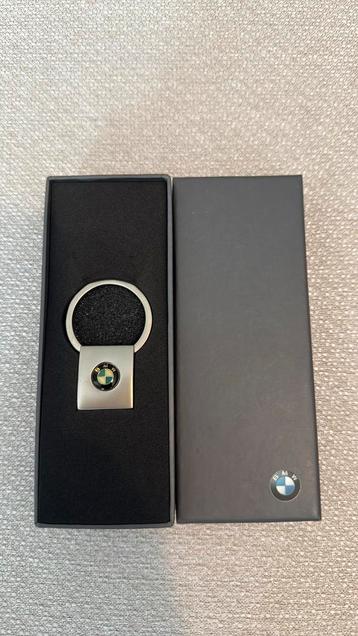 Nieuwe metalen sleutelhanger van BMW beschikbaar voor biedingen