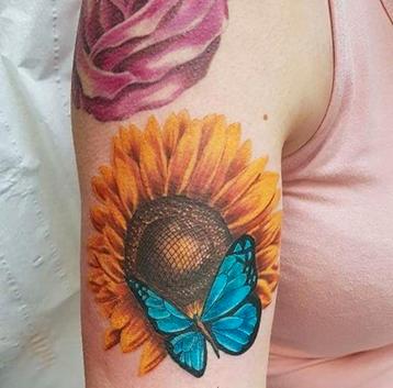 Tattoos beschikbaar voor biedingen
