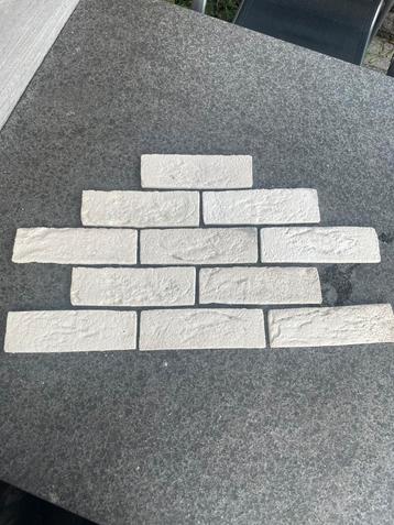 Deco Gipssteentjes voor Binnen – Overschilderbaar & Net beschikbaar voor biedingen