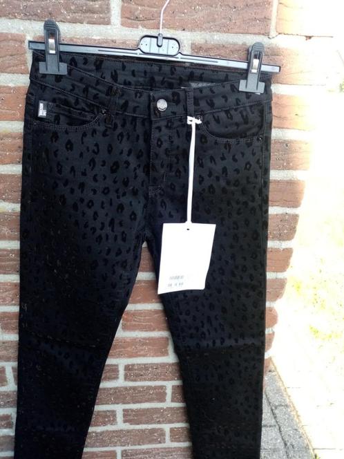 Dames broeken Love Moschino Mt25, Mt26, Mt33 Mt33, Kleding | Dames, Broeken en Pantalons, Nieuw, Maat 38/40 (M), Zwart, Ophalen of Verzenden