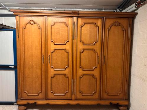 Gratis af te halen oude eiken kast, Antiek en Kunst, Antiek | Meubels | Kasten, Ophalen
