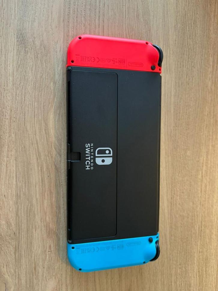 Switch OLED, Games en Spelcomputers, Spelcomputers | Nintendo Switch, Switch OLED, Ophalen
