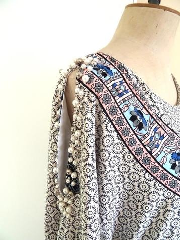 K-Design jurk, als nieuw. XXL, past voor maat 44/46 beschikbaar voor biedingen