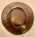 Chapeau de cowboy avec décoration, Enlèvement ou Envoi, Comme neuf, Autres tailles, Accessoires