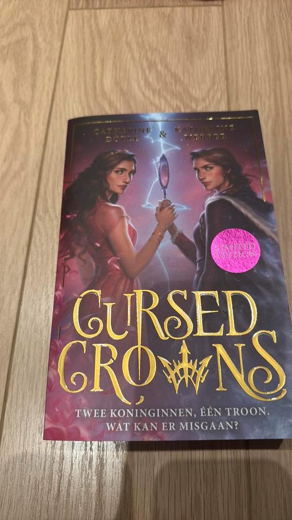 Catherine Doyle - Cursed Crowns, Livres, Livres pour enfants | Jeunesse | 13 ans et plus, Enlèvement ou Envoi