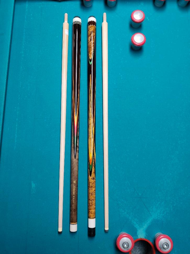 2 collector items!, Sport en Fitness, Biljarten en Poolen, Zo goed als nieuw, Keu of Ballen, Ophalen