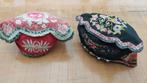 2 prachtige Chinese Vintage Hoedjes Borduurwerk, Antiek en Kunst, Ophalen of Verzenden