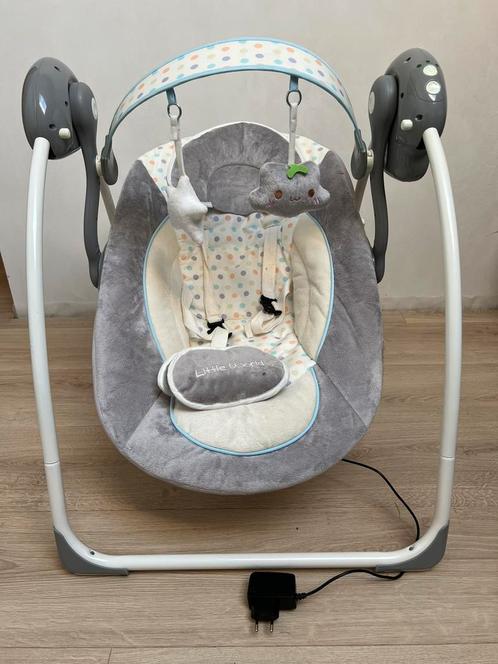Baby Swing / Schommel Little World Dreamday, Kinderen en Baby's, Wipstoeltjes, Zo goed als nieuw, Verstelbaar, Ophalen