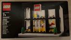 LEGO Brand Retail Store 3300003, Nieuw, Complete set, Ophalen of Verzenden, Lego