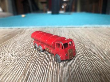 Matchbox 1-75 Erf Esso petrol tanker 11A beschikbaar voor biedingen