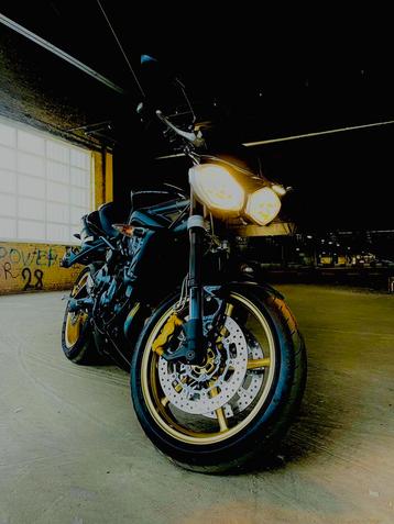 Triumph Street triple m 2012 beschikbaar voor biedingen