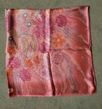 Twee zijde foulards van Basler., Ophalen of Verzenden, Zo goed als nieuw